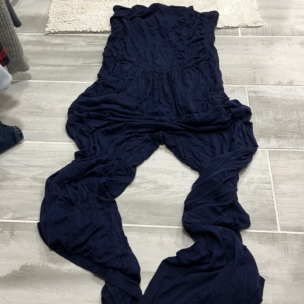 Blue or black sleeveless romper with pockets!